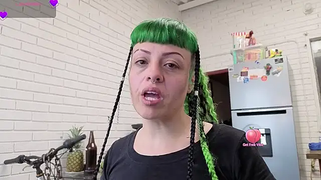 freyaa sorcerees online show from 14, 9, 2025