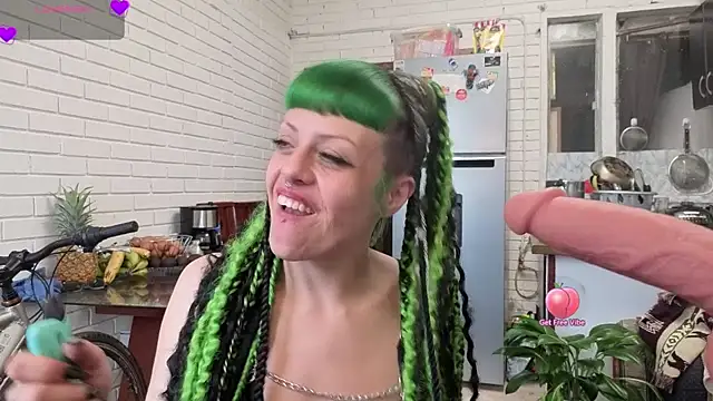 freyaa sorcerees online show from 18, 9, 2025