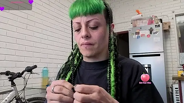 freyaa sorcerees online show from 29, 9, 2025