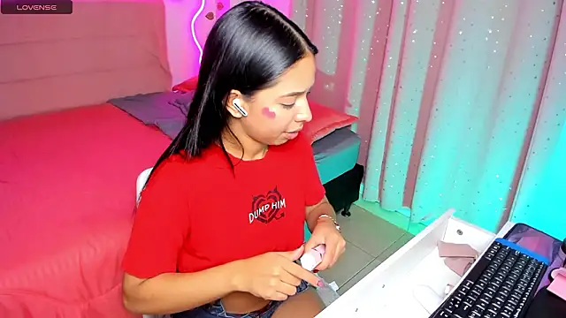 Vickysth online show from 9, 3, 2026