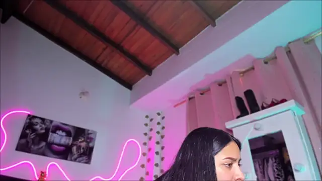 Vickysth online show from 5, 10, 2025