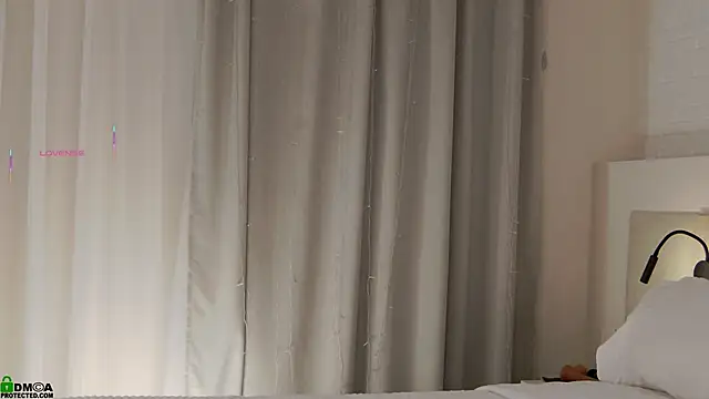 NikaDines online show from 5, 2, 2026