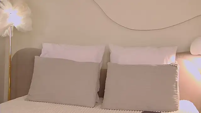 MiraBliss online show from 3, 10, 2025