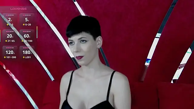 Roxxy Rouge online show from 5, 1, 2026