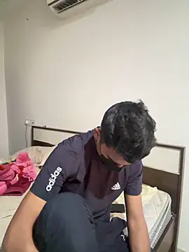 Hotswetie online show from 20, 3, 2025