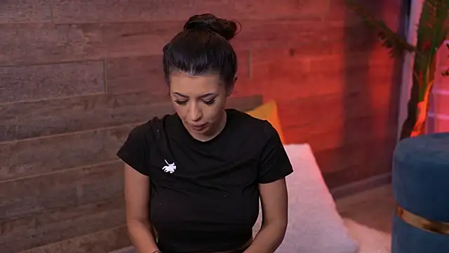 TanyaVonDe online show from 30, 11, 2025