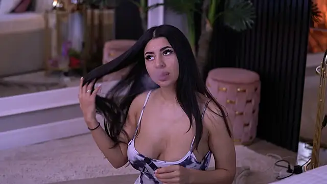 TanyaVonDe online show from 25, 3, 2026