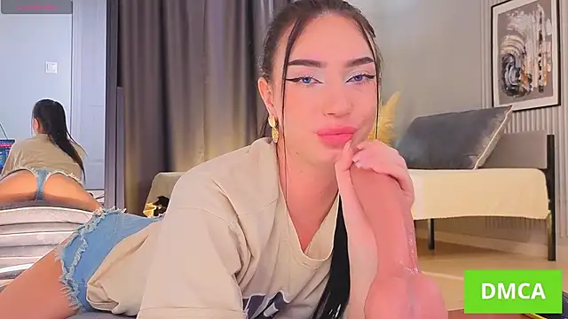 Snapshot of aGaGatha chatting on 7, 10, 2025 aGaGatha online show from 7, 10, 2025