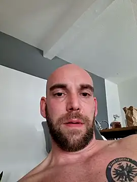 Smokeym123 online show from 10, 3, 2025