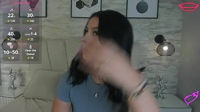 Snapshot of kanna_02 chatting on 23, 10, 2025 kanna 02 online show from 23, 10, 2025