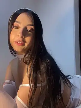 MagieeThomson online show from 6, 10, 2025