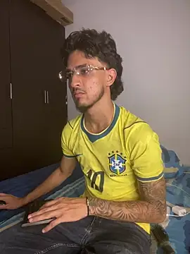 Snapshot of Zayn_kane chatting on 9, 7, 2026 Zayn kane online show from 9, 7, 2026