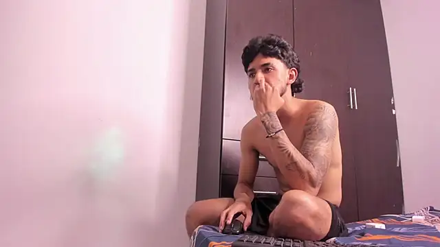 Snapshot of Zayn_kane chatting on 29, 6, 2026 Zayn kane online show from 29, 6, 2026
