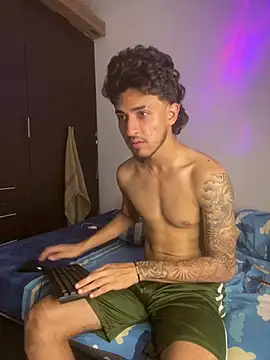 Snapshot of Zayn_kane chatting on 12, 7, 2026 Zayn kane online show from 12, 7, 2026