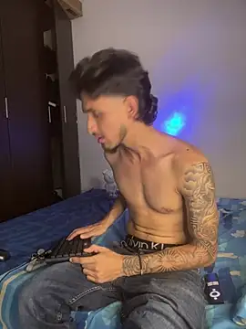 Snapshot of Zayn_kane chatting on 15, 7, 2026 Zayn kane online show from 15, 7, 2026