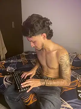 Snapshot of Zayn_kane chatting on 17, 7, 2026 Zayn kane online show from 17, 7, 2026