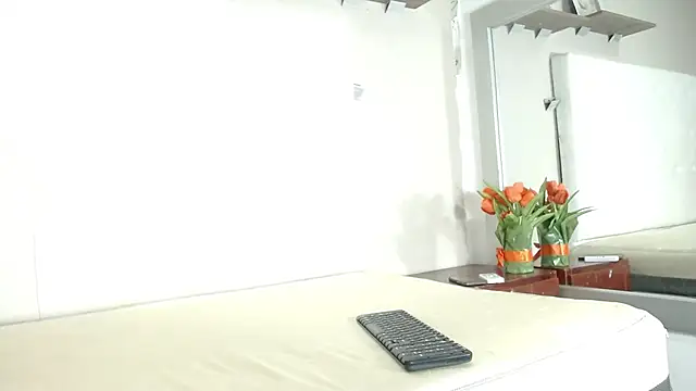 willow smitt online show from 3, 10, 2025