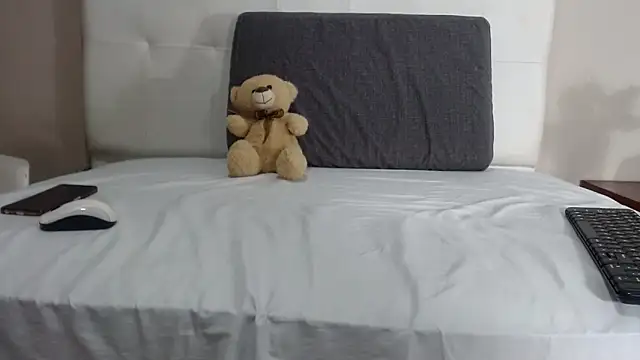 willow smitt online show from 4, 10, 2025