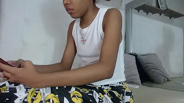 willow smitt online show from 6, 11, 2025