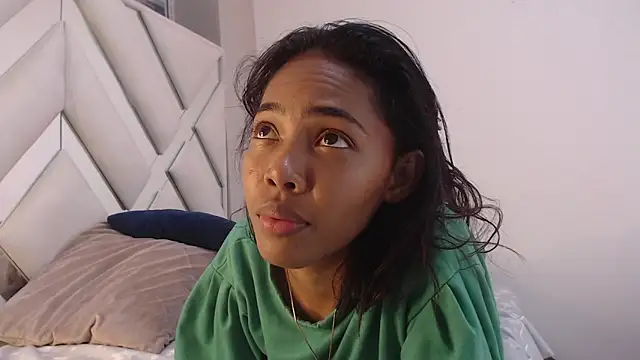 willow smitt online show from 25, 3, 2026