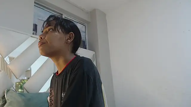 willow smitt online show from 27, 3, 2026