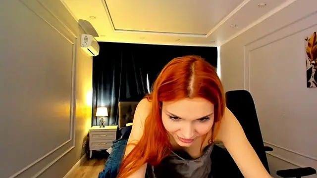 YourSweetMiley online show from 21, 3, 2025