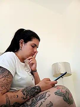 Seet Hanna online show from 14, 4, 2026