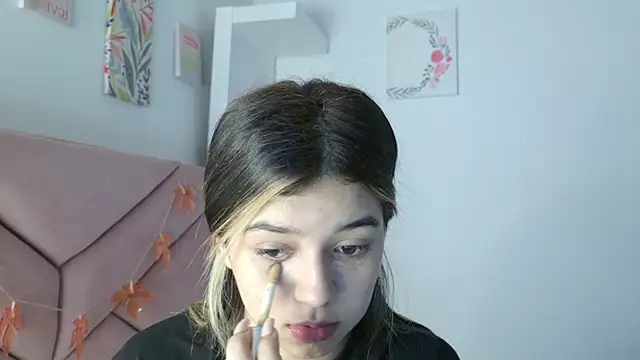 Snapshot of eva_sin18 chatting on 15, 9, 2025 eva sin18 online show from 15, 9, 2025