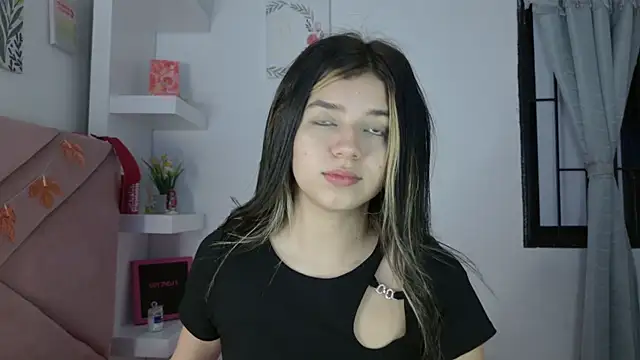 Snapshot of eva_sin18 chatting on 17, 9, 2025 eva sin18 online show from 17, 9, 2025