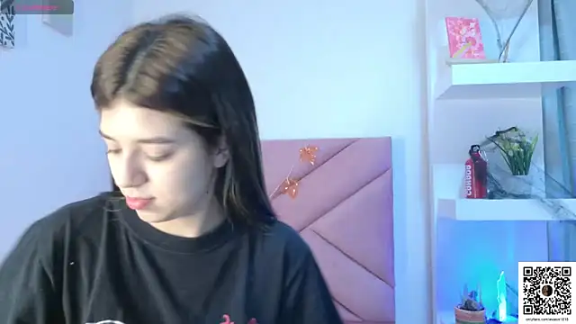 Snapshot of eva_sin18 chatting on 27, 10, 2025 eva sin18 online show from 27, 10, 2025