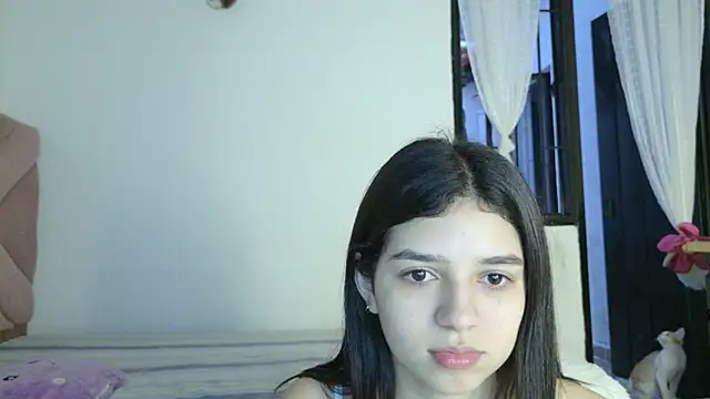 Snapshot of eva_sin18 chatting on 9, 6, 2026 eva sin18 online show from 9, 6, 2026