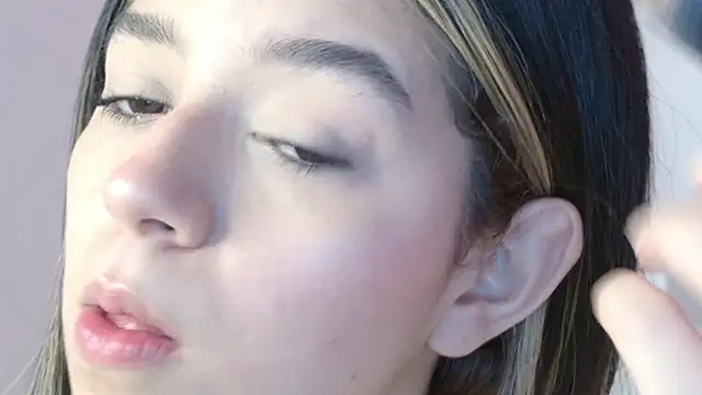 Snapshot of eva_sin18 chatting on 23, 9, 2025 eva sin18 online show from 23, 9, 2025