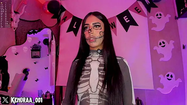 Kendramillerr 1 online show from 20, 10, 2025