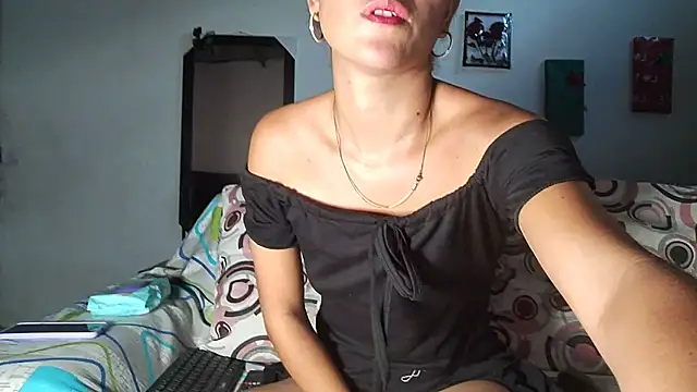 Milu curly online show from 25, 2, 2026