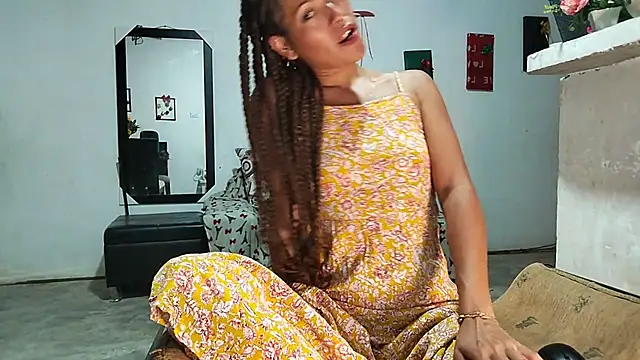 Milu curly online show from 19, 2, 2026