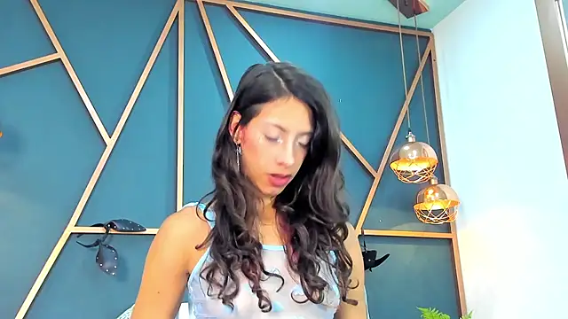 Lia Valmont online show from 16, 3, 2026