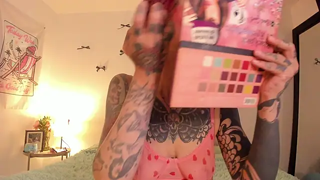 Alessamoth online show from 23, 4, 2026