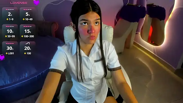 auroracute02 online show from 27, 9, 2025