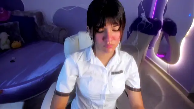 auroracute02 online show from 7, 10, 2025