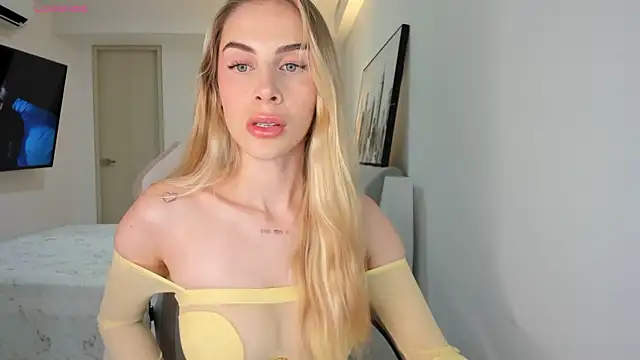 Danyblonde  online show from 26, 10, 2025