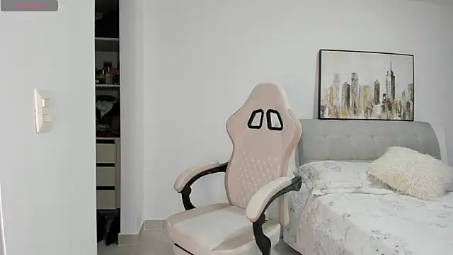 Danyblonde  online show from 28, 9, 2025