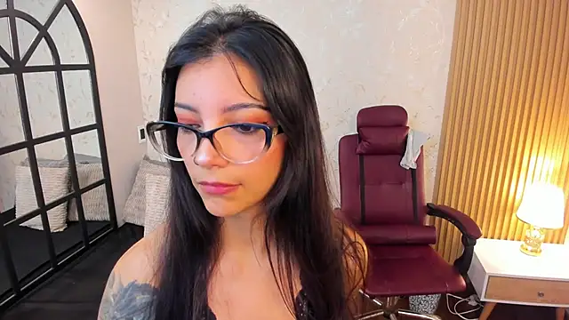 roxy hell online show from 15, 3, 2025