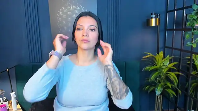 roxy hell online show from 18, 12, 2025