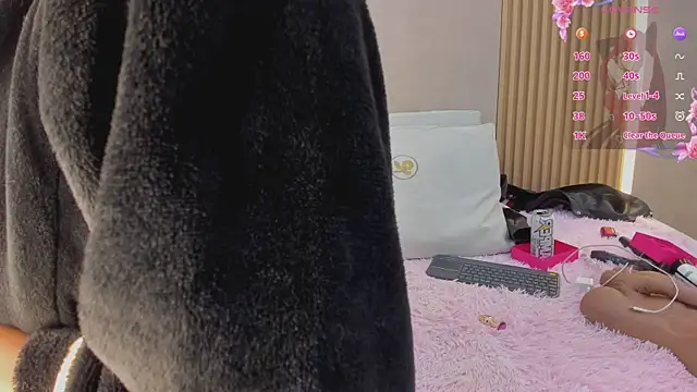 stephany summer online show from 6, 11, 2025