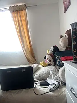 VictoriaGerard Pink online show from 24, 10, 2025