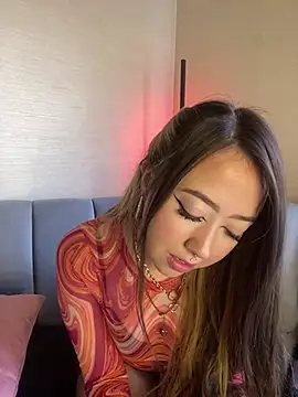 VictoriaGerard Pink online show from 21, 3, 2025