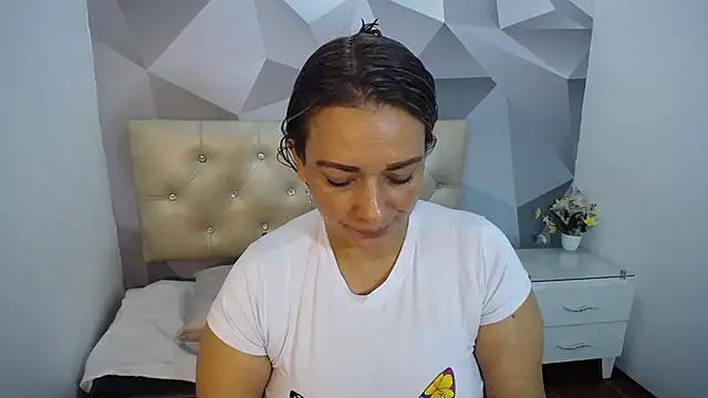 Milf-Prettyboobs online show from 28, 10, 2025