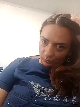 Milf-Prettyboobs online show from 18, 2, 2026