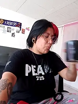 DaniPoison online show from 10, 2, 2026