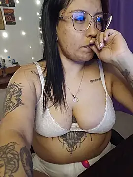 Snapshot of DaniPoison chatting on 15, 5, 2026 DaniPoison online show from 15, 5, 2026